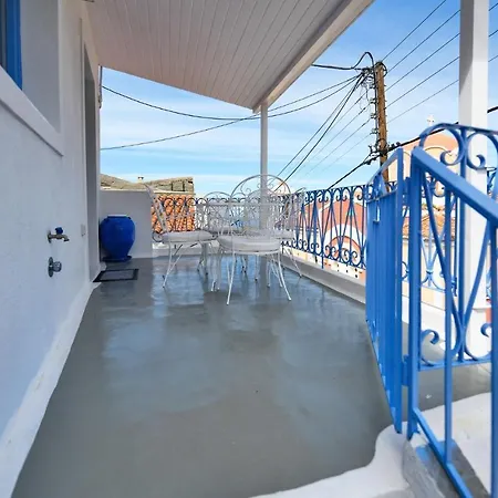 Apartment Fully Renovated 2 Bedroom Near The Restaurants And Shops In Ioulida, Kea *